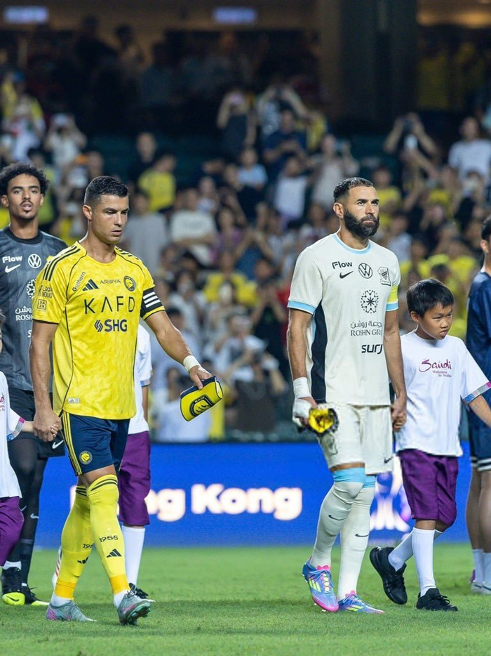 多特蒙德逆转波兰，C罗送出助攻