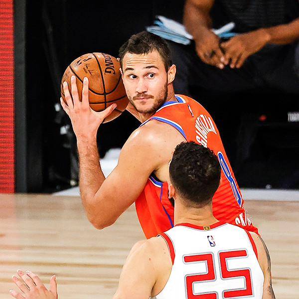 包含法国男篮鏖战澳大利亚男篮，加里纳利一己之力扛起全队的词条