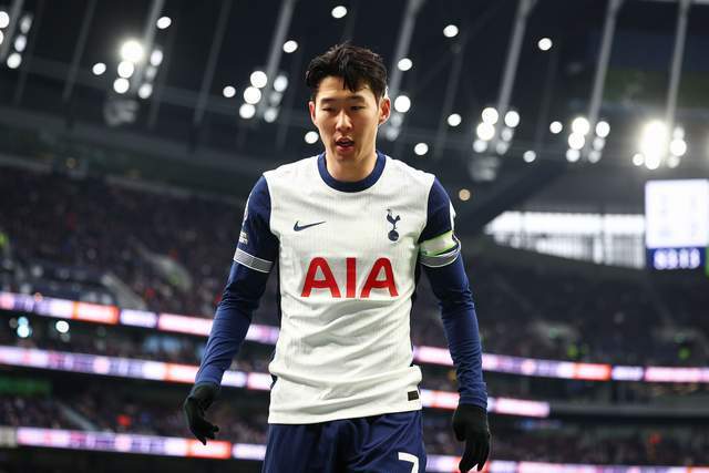 巴黎完胜勒沃库森，孙兴慜关键制胜