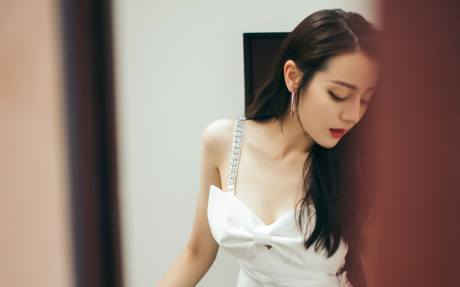 夜幕下的绿茵权杖，罗德里戈—战改写世界排名的孤勇者