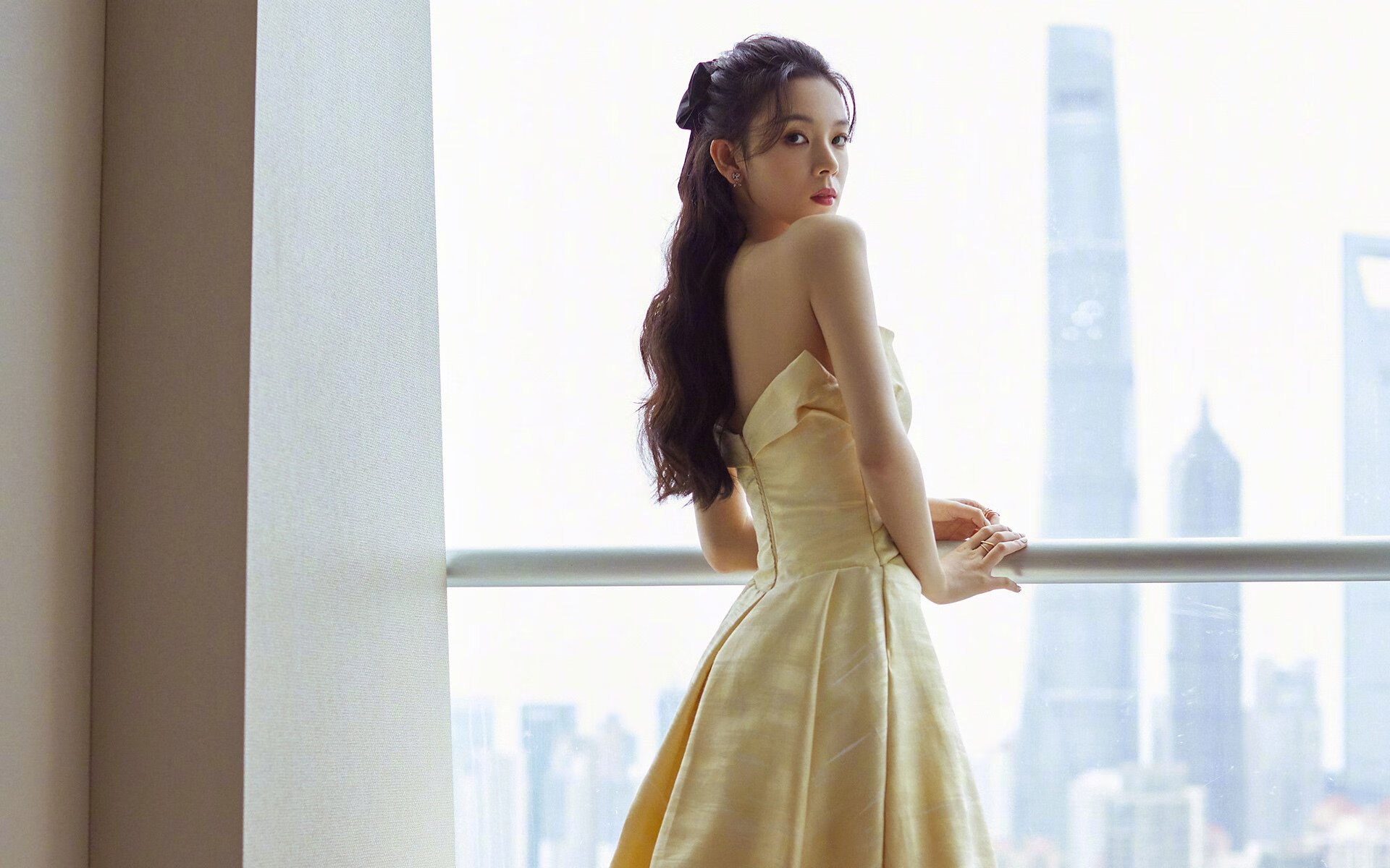 双面夹击，尼克斯战术齿轮碾碎马刺，布伦森化身终极胜负手