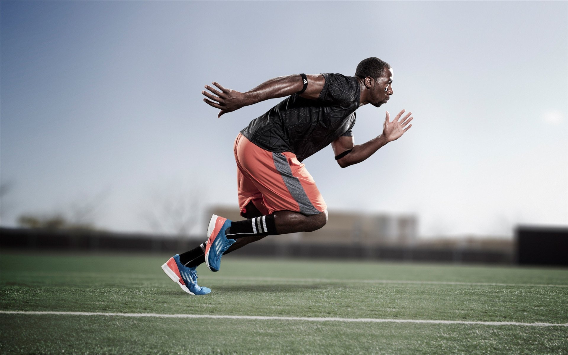 迪亚斯化身破局消防员!巴黎险胜爱尔兰大巴阵,统治级数据揭秘